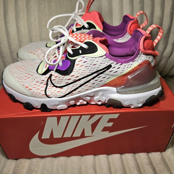 Nike Kids' Multicolor Athletic Shoes - Picture 4 of 6